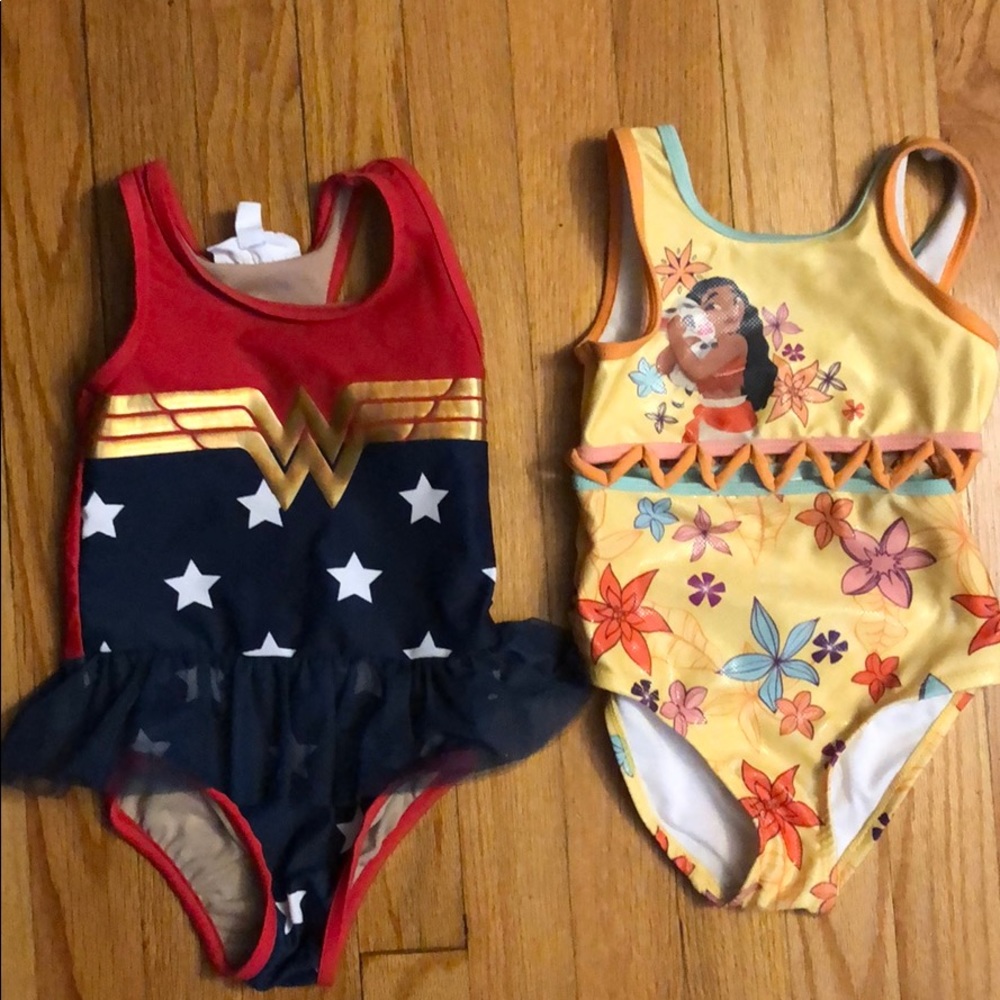 Toddler girls Gap/Disney swimsuit bundle